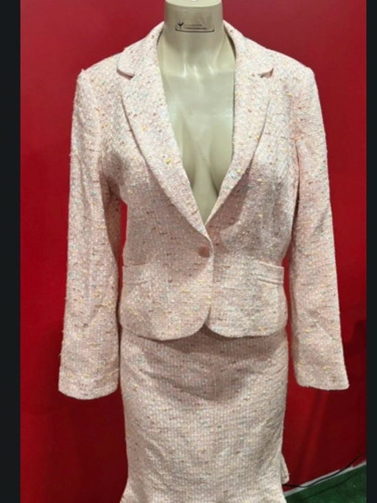 Sara Campbell Jackets & Blazers - Sara Campbell Textured Pink Blazer and Skirt Set(size8)